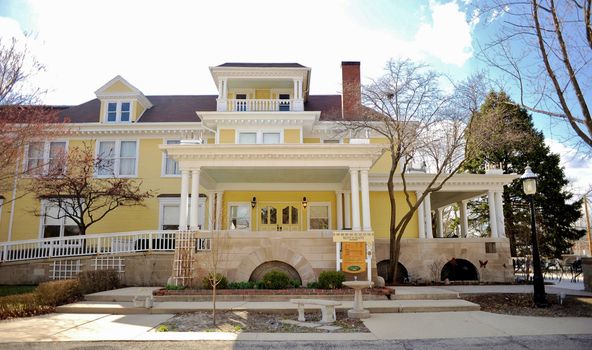 101 W South St, Dwight, IL 60420